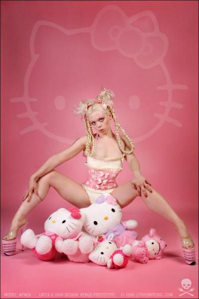fille hello kitty